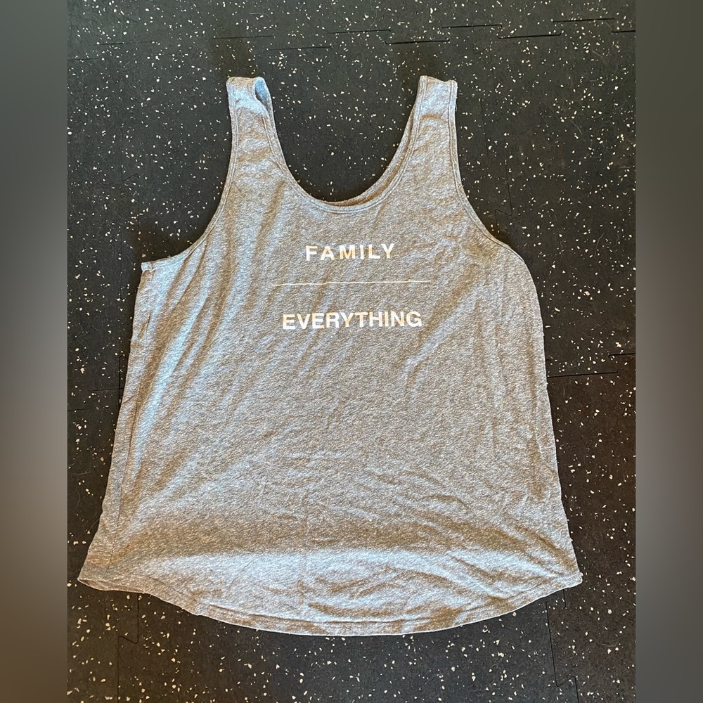 🩵good hYOUman Tank Top Size L. ✨3 FOR $20✨